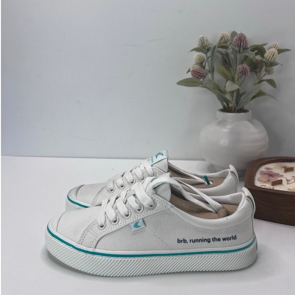 Cariuma X TheSkimm OCA Low Casual Canvas Sneaker Off-White Women's 6.5 Tried On